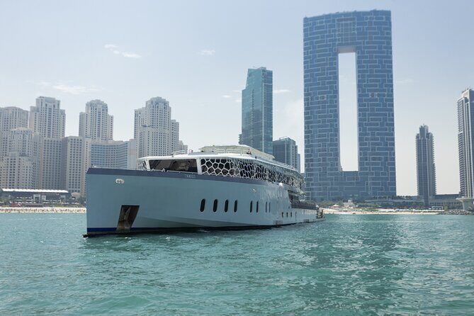 Dubai: Lotus Mega Yacht 3-Hours Dinner Cruise Tour - The Sum Up