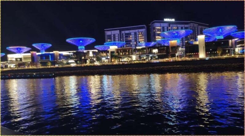 Dubai: Marina Dhow Dinner Cruise with Live Entertainment - Key Points