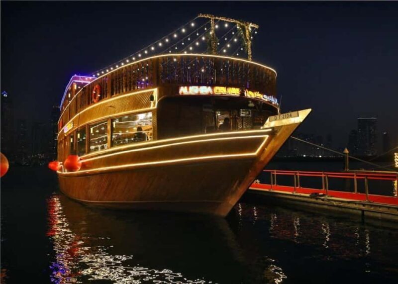 Dubai: Marina Dinner Cruise with Tanoura Dance Show - What to Expect on This Dinner Cruise