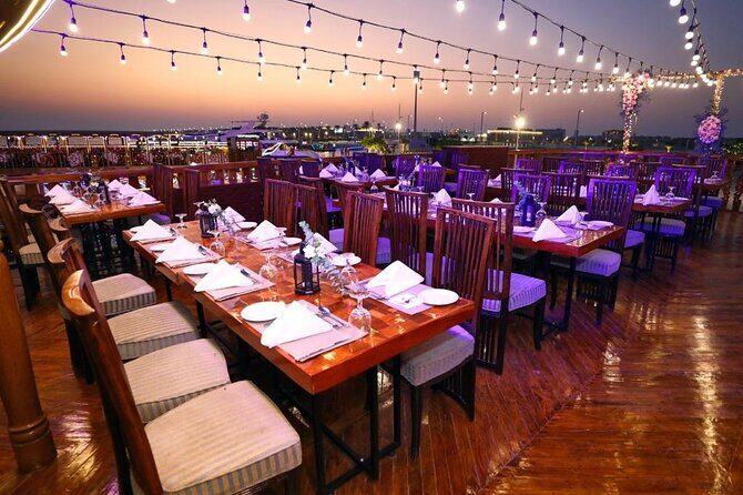Dubai Marina Luxurious Dhow Cruise Dinner International Buffet - Practical Details and Tips