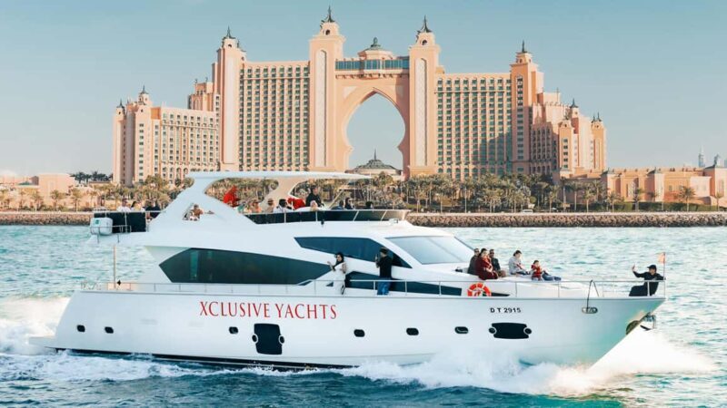 Dubai Marina: Luxury Yacht Tour with Breakfast or BBQ Option - A Deep Dive into the Experience