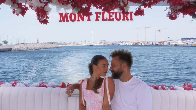 Dubai Marina: Private Boat Tour with Flower - Key Points