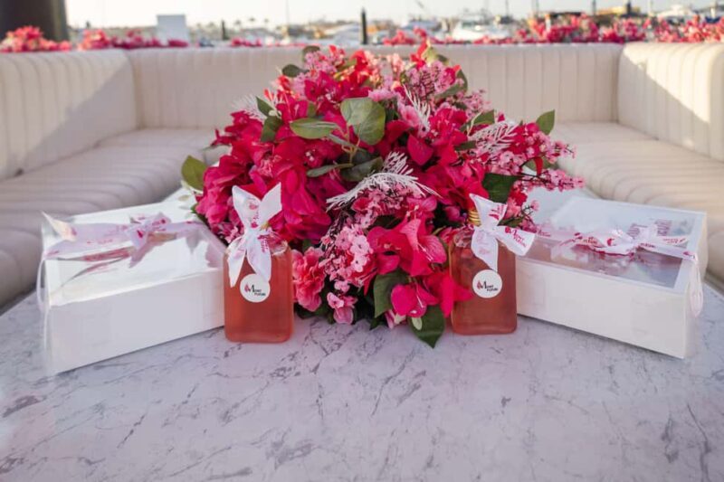 Dubai Marina: Private Boat Tour with Flower - FAQ