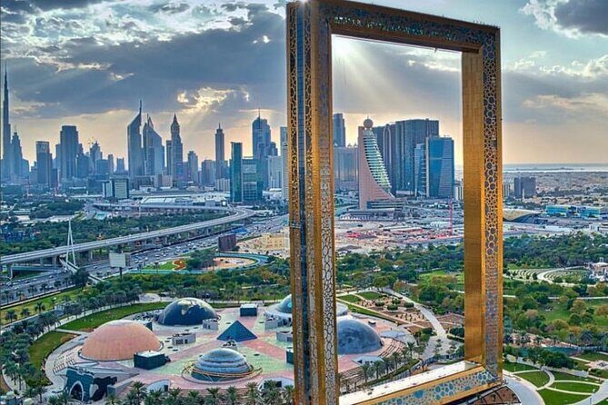 Dubai Miracle Garden and Burj Khalifa Tour - Key Points