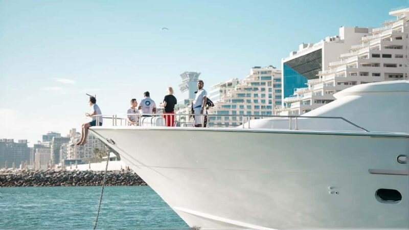 Dubai Morning Yacht Burj Al Arab Tour with Bites & Drinks - The Itinerary in Detail