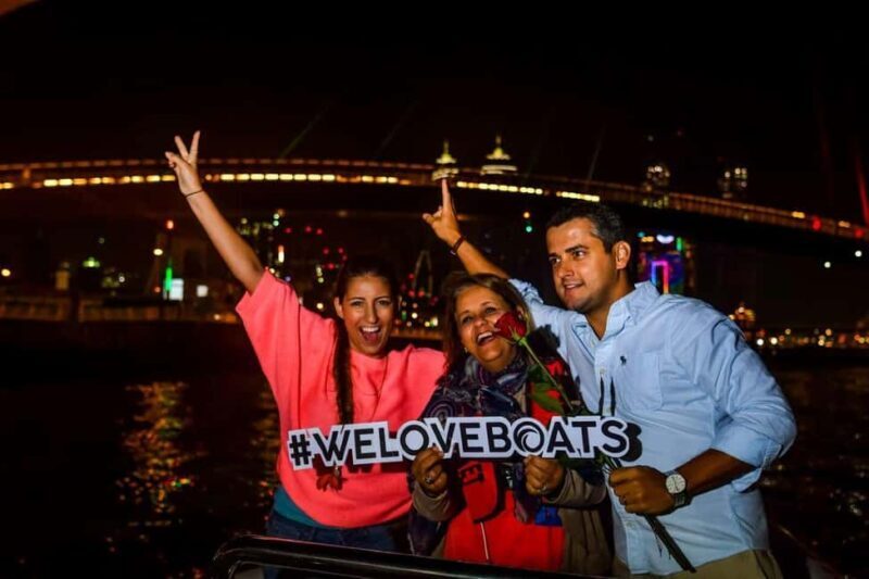 Dubai - New Year's Eve Fireworks show on a Speedboat - Key Points