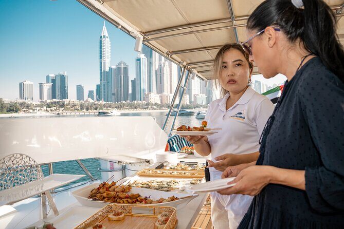 Dubai Night Yacht Party with Canapes and Drinks - Exploring the Itinerary in Detail