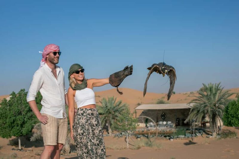 Dubai: Private Falconry, Desert Safari and Al Maha breakfast - Key Points