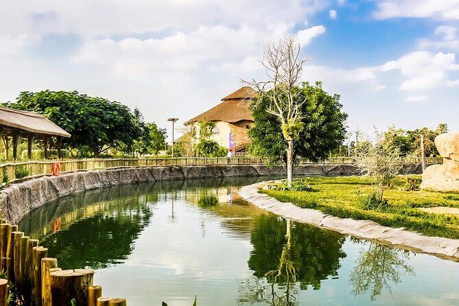 Dubai Safari Park Tickets with Options - Animal Feedings and Interactive Highlights