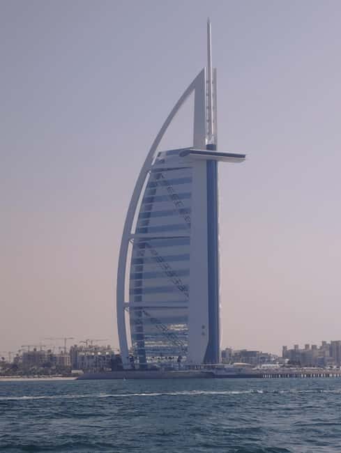 Dubai: Sailboat Cruise incl. Atlantis, Burj Al Arab/Khalifa - Frequently Asked Questions