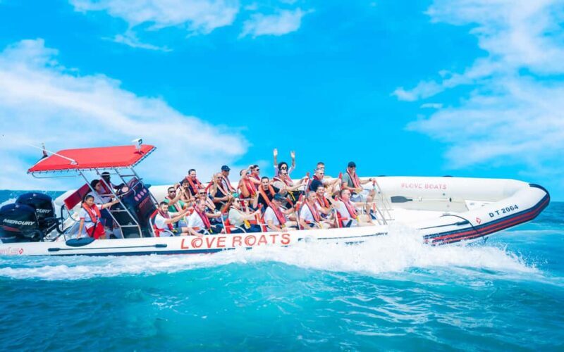 Dubai: Sightseeing Speedboat Tour with Live Tour Guide - The Thrill Factor: Speed and Safety