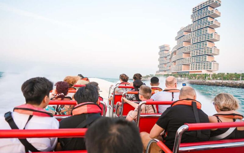 Dubai: Sightseeing Speedboat Tour with Live Tour Guide - The Sum Up