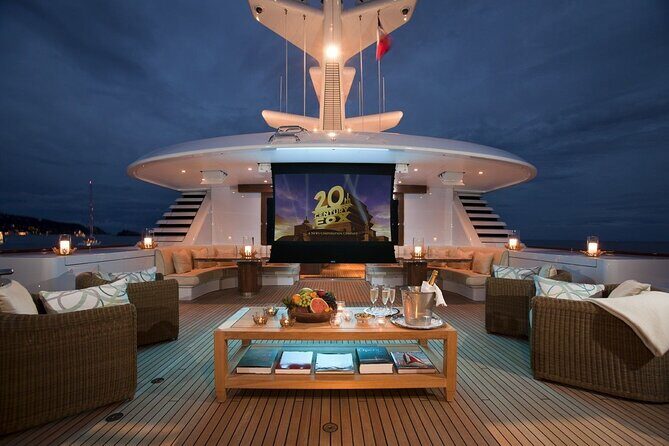 Dubai Sky Walker Sharing Yacht Tour with Live BBQ and Drinks - Who This Tour Is Perfect For