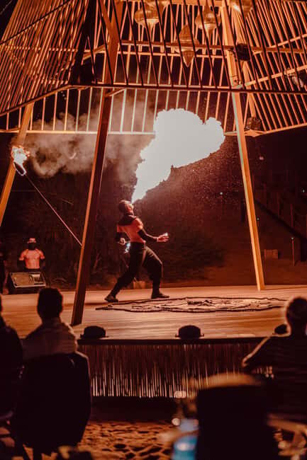 Dubai: Sonara Camp Sunset and Dinner, Shows, and Activities - Key Points