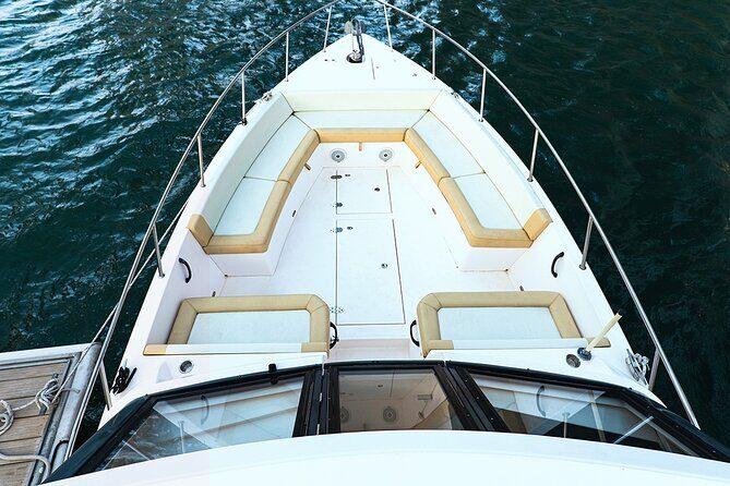Dubai Sunset Cruise with Snacks and Drinks - FAQ