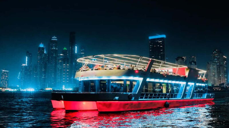 Dubai: Sunset or Dinner Cruise with Live Music & Open Bar - Key Points