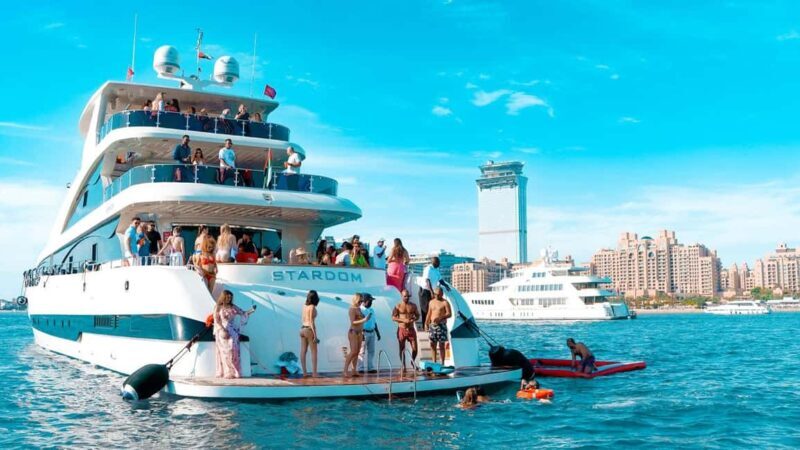 Dubai: Superyacht Experience with Live Music & Drinks - What’s Included and What’s Not
