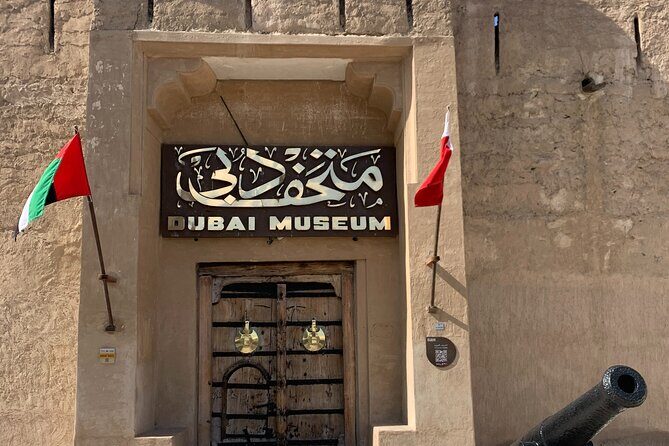 Dubai Tour Souk Old Town Museum Blue Mosque BurjAlArab Palm Photo - Visiting the Blue Mosque
