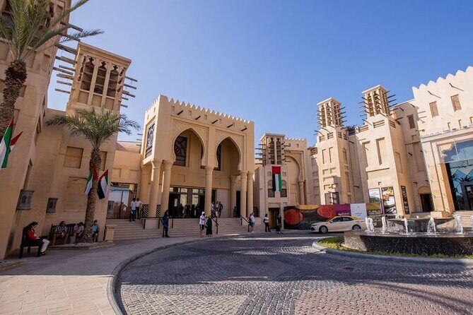 Dubai VIP Sunset Tour With B.Khalifa & Armani Dinner - Who Should Consider This Tour?
