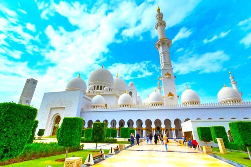 Dubai: Wonder Bus Amphibious Tour & Abu Dhabi Full Day Trip - Dubai: Land and Water Adventure