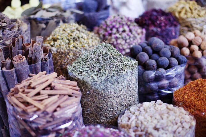 Dubai's Old Town Tour And have Lunch With Locals - Dubais Old Town Tour And Have Lunch With Locals — A Deep Dive