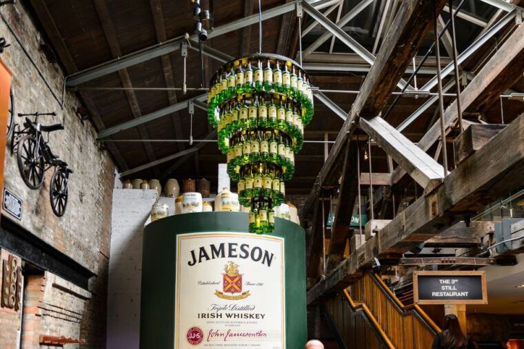 dublin-city-and-temple-bar-tour-with-irish-whiskey-museum