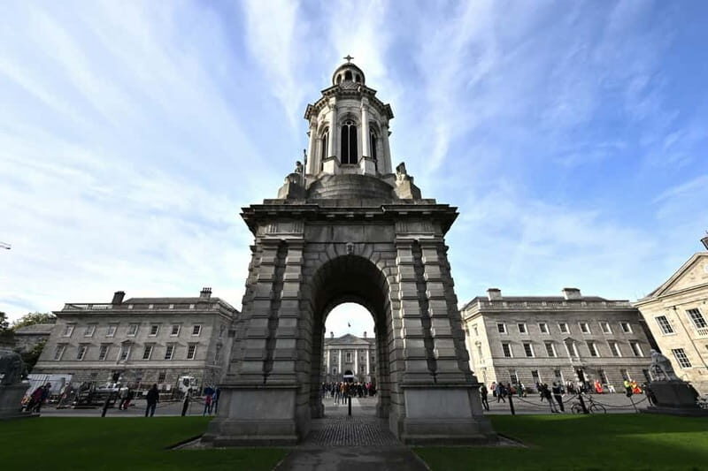 Dublin: City & Coast Early Airport Arrival Tour - Who Should Consider This Tour?