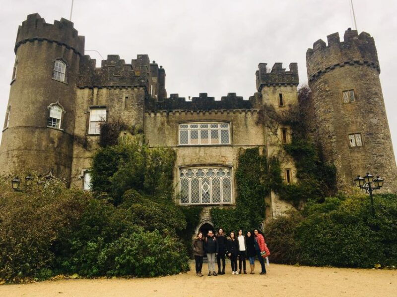 dublin-full-day-howth-and-malahide-castle-tour