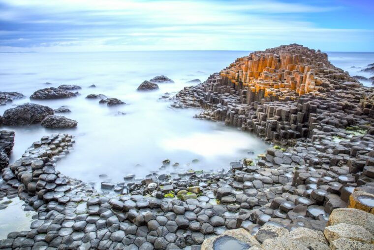 dublin-giants-causeway-dark-hedges-dunluce-belfast-tour