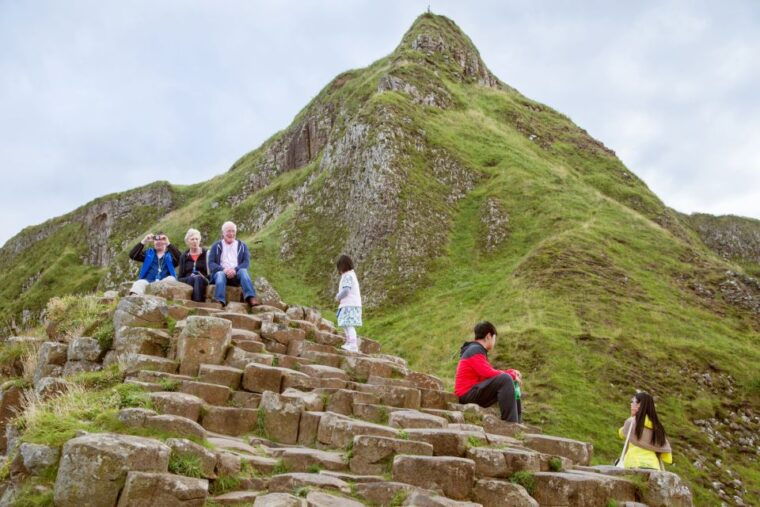 dublin-giants-causeway-glens-of-antrim-day-tour