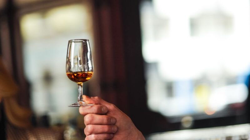 dublin-guided-irish-coffee-masterclass-with-whiskey-tasting-2