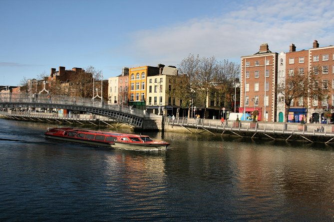dublin-hop-on-hop-off-bus-tour-live-tour-in-german
