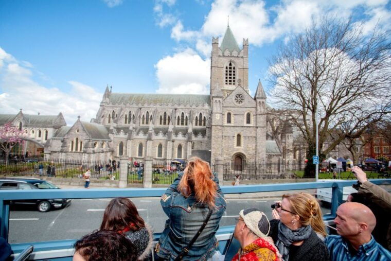 dublin-hop-on-hop-off-bus-tour