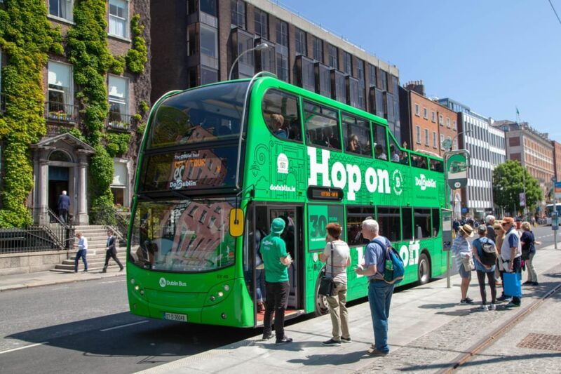 dublin-hop-on-hop-off-tour-with-live-german-commentary