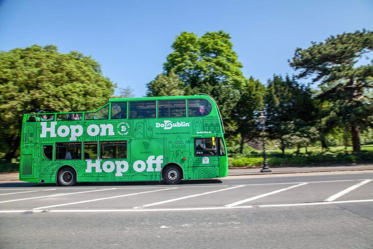 dublin-hop-on-hop-off-tour-with-live-german-commentary