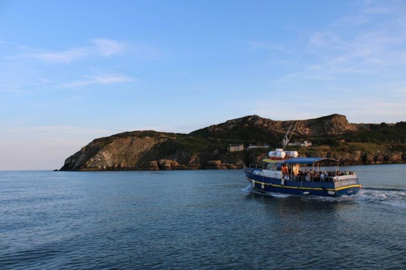 dublin-howth-cliffs-and-lighthouse-cruise