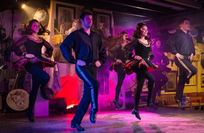 Dublin: Irish Dinner & Dance Show at Johnnie Foxs - Who Will Love This Experience?