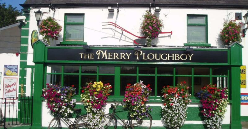 dublin-irish-night-show-at-the-merry-ploughboy-pub