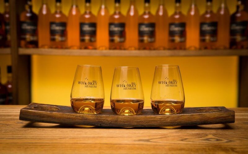dublin-irish-whiskey-museum-blending-tour-with-tastings