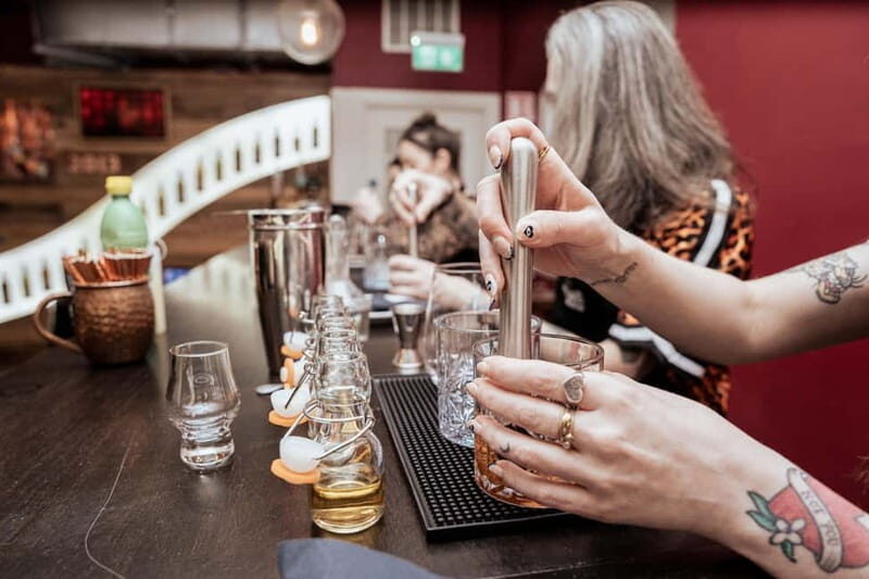 Dublin: Irish Whiskey Museum Whiskey Cocktail Masterclass - Key Points
