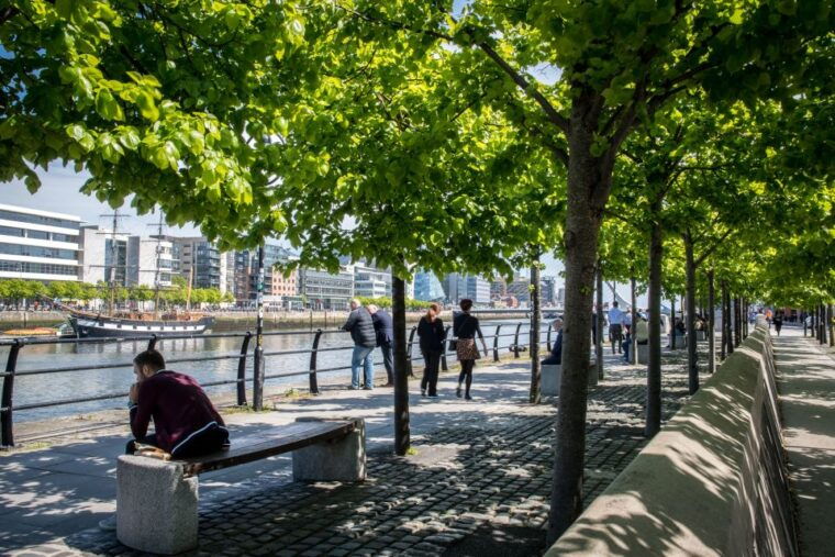 dublin-jeanie-johnston-tall-ship-irish-famine-history-tour