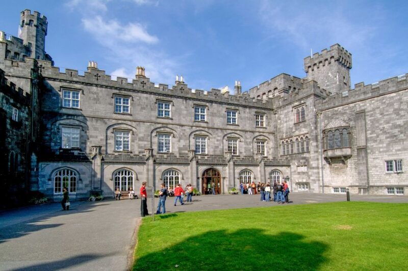 dublin-kilkenny-wicklow-glendalough-tour-sheepdog-show