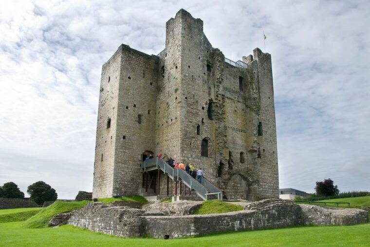 dublin-private-boyne-valley-and-trim-castle-day-tour