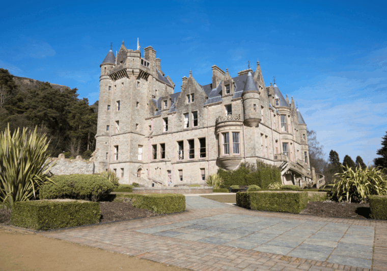 dublin-private-luxury-tour-to-belfast-and-giants-causeway
