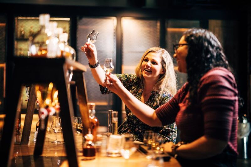 dublin-roe-and-co-distillery-cocktail-workshop-experience