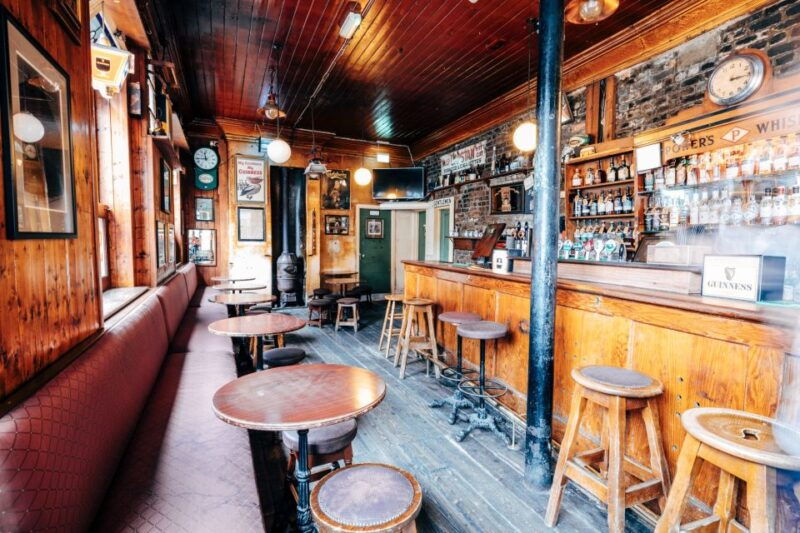 dublin-sip-stroll-whiskey-history-walking-tour-with-lunch