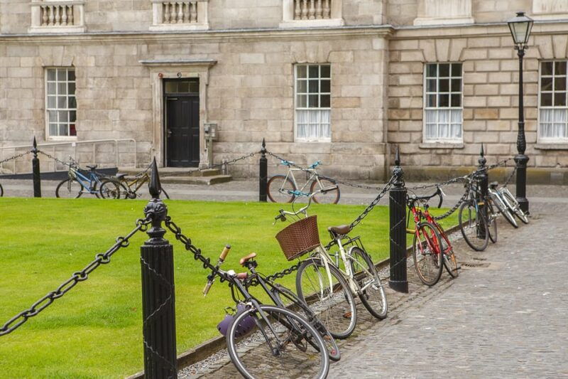 dublin-st-patricks-book-of-kells-and-dublin-castle-tour
