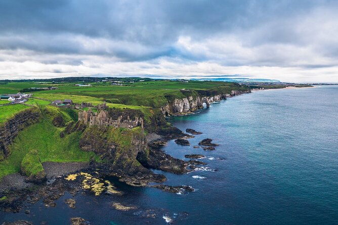dublin-to-belfast-city-bushmills-and-giants-causeway-day-tour