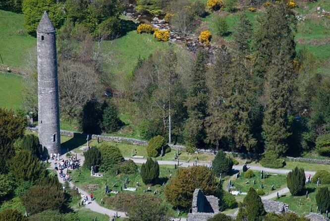 dublin-to-glendalough-wicklow-and-kilkenny-full-day-guided-tour
