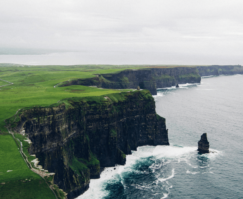 dublin-voyagers-private-luxury-cliffs-of-moher-tour